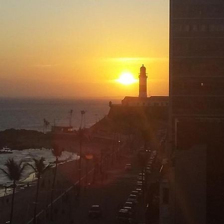 Apartamento Farol Barra Flat サルバドール エクステリア 写真