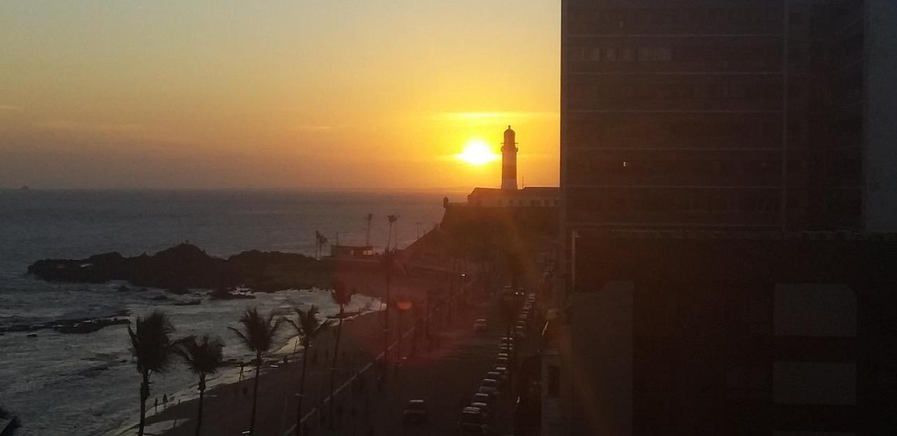 Apartamento Farol Barra Flat サルバドール エクステリア 写真