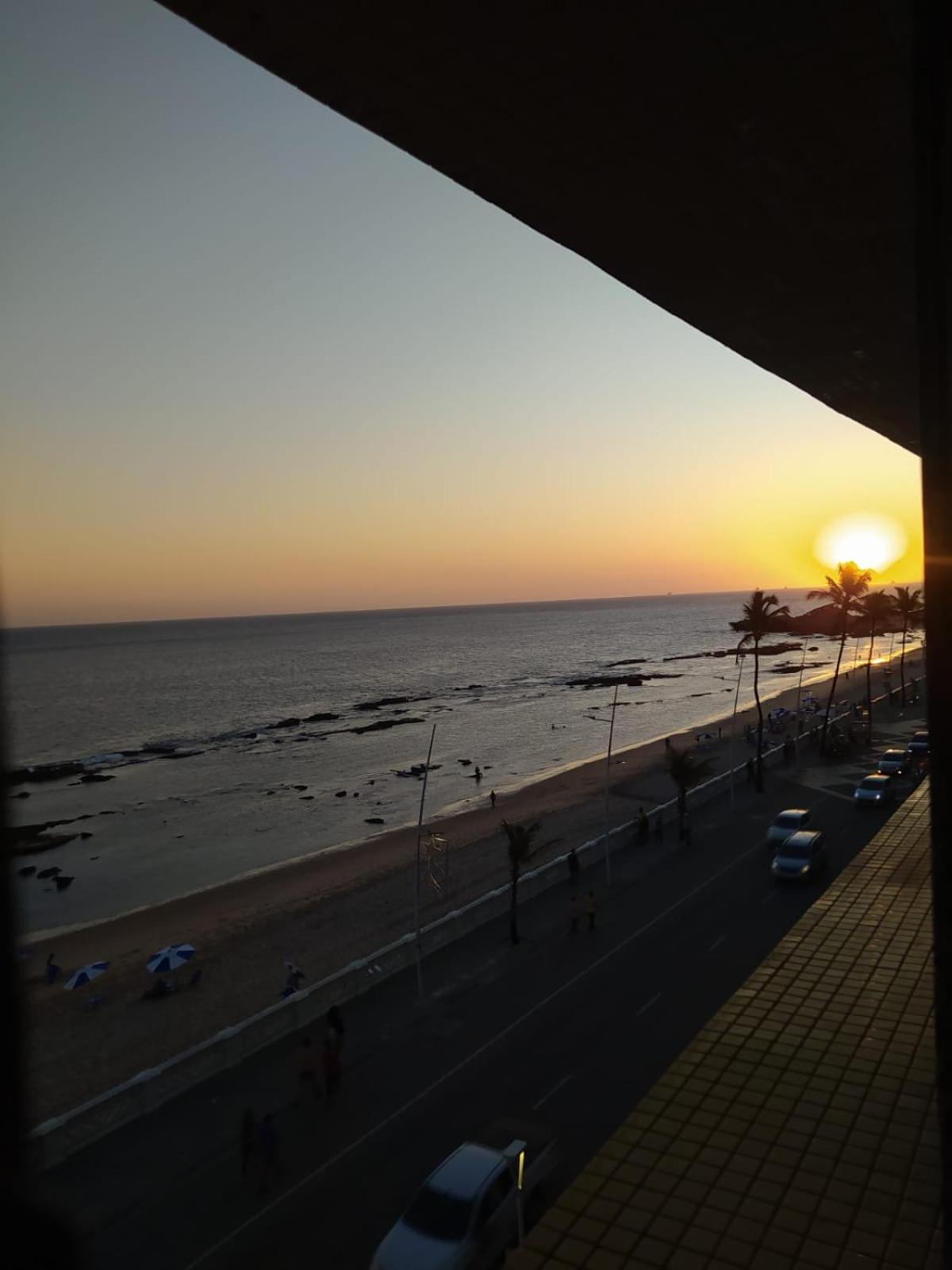 Apartamento Farol Barra Flat サルバドール エクステリア 写真