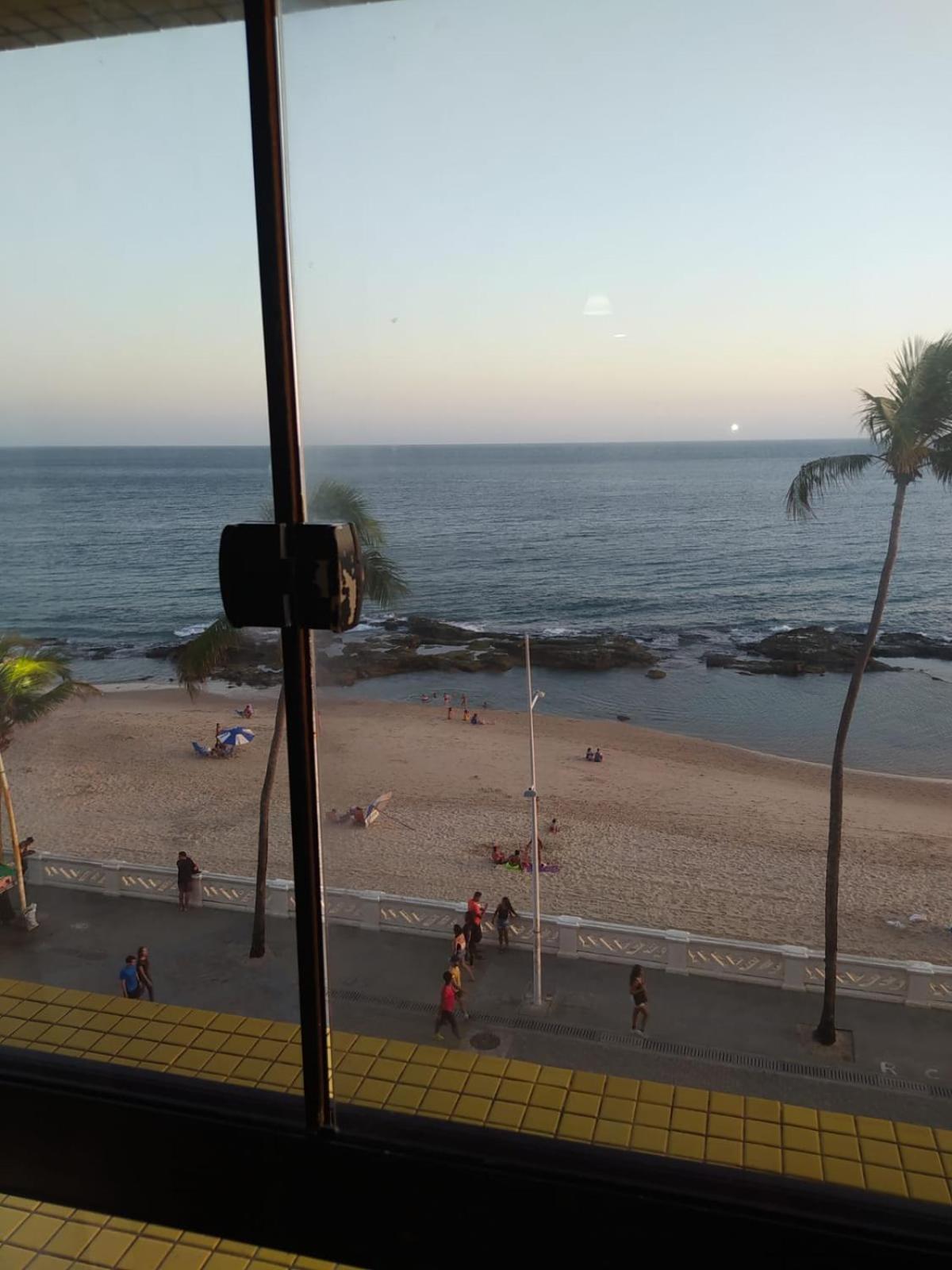 Apartamento Farol Barra Flat サルバドール エクステリア 写真